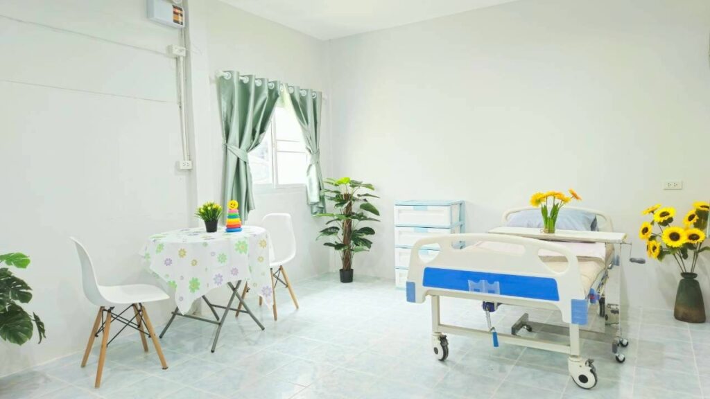 ห้องพักเดี่ยว ศูนย์ดูแลผู้สูงอายุ บ้านลลิสา โคราช