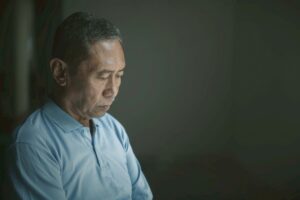 ภาวะซึมเศร้าในผู้สูงอายุ: สัญญาณเตือนและวิธีฮีลใจให้กลับมาสดใส